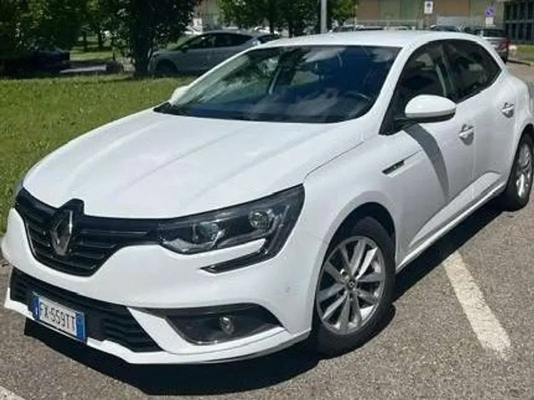 Usata Renault Mégane Bose Edition 110 CV (80 kW) 2016 Bianco Berlina