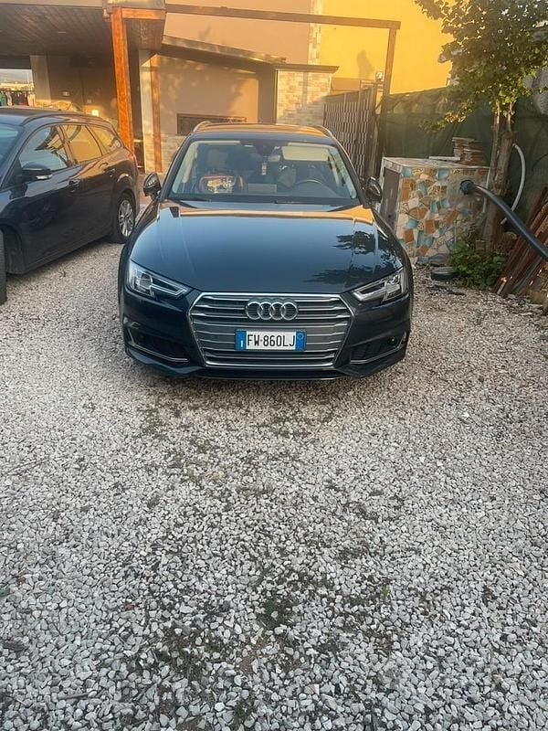 Usata Audi A4 170 CV (125 kW) 2019 Grigio Berlina