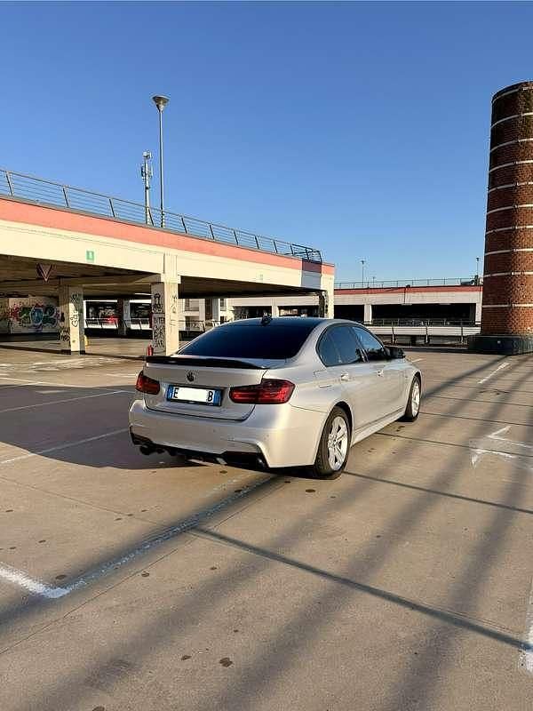 Usata BMW 316 Sport Line 116 CV (85 kW) 2014 Grigio Berlina