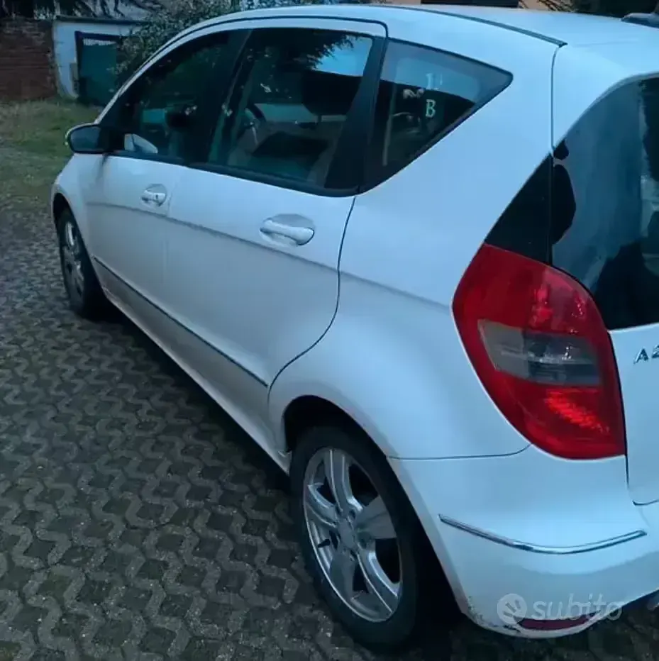 Usata Mercedes A200 140 CV (102 kW) 2010 Bianco Berlina