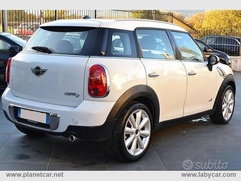 Usata Mini Cooper D Countryman Business 111 CV (81 kW) 2011 Bianco SUV