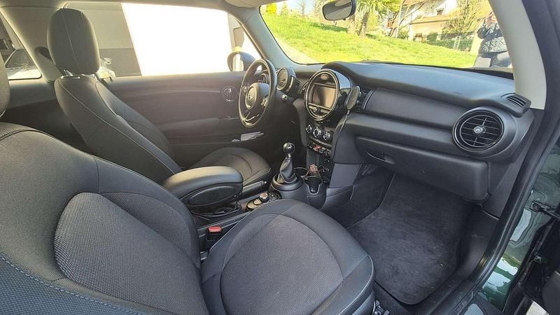 Usata Mini ONE 90 CV (66 kW) 2017 Verde Utilitaria