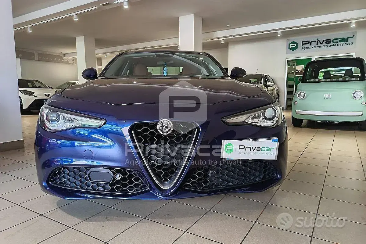 Usata Alfa Romeo Giulia Business 180 CV (132 kW) 2017 Blu Berlina