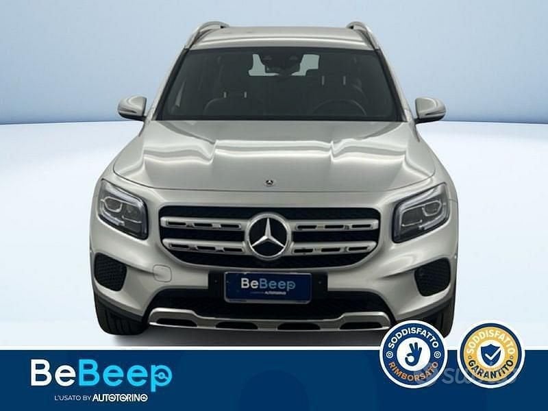 Usata Mercedes GLB200 150 CV (110 kW) 2023 Argento metallizzato SUV