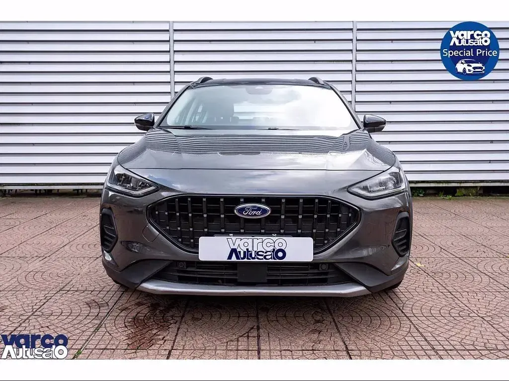 Usata Ford Focus Active 125 CV (91 kW) 2022 Grigio Berlina
