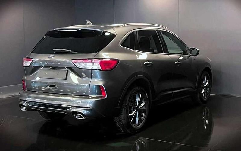 Usata Ford Kuga ST-Line 120 CV (88 kW) 2024 Grigio SUV