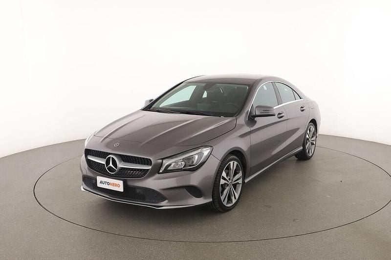 Usata Mercedes CLA200 136 CV (100 kW) 2018 Grigio Berlina