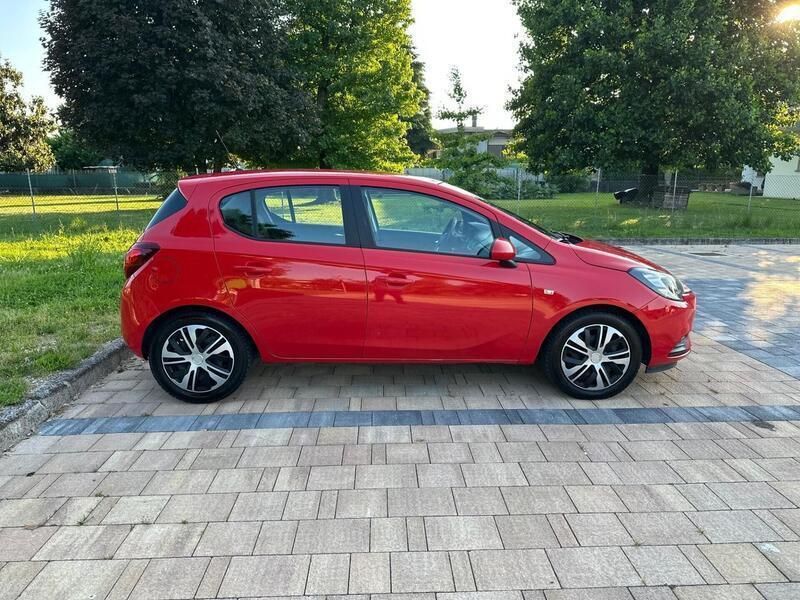 Usata Opel Corsa 75 CV (55 kW) 2016 Rosso Berlina