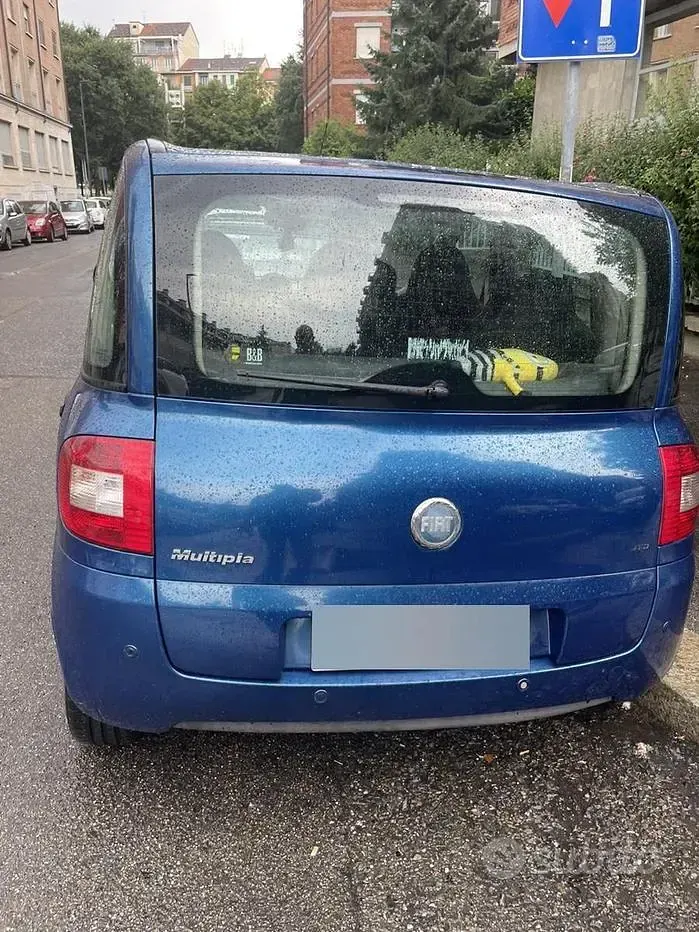 Usata Fiat Multipla 116 CV (85 kW) 2005 Bluazzurro Monovolume