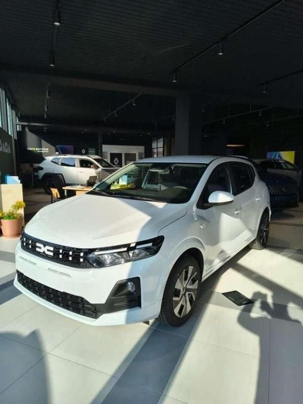 Nuova Dacia Sandero Expression 101 CV (74 kW) 2026 Aintree green Berlina