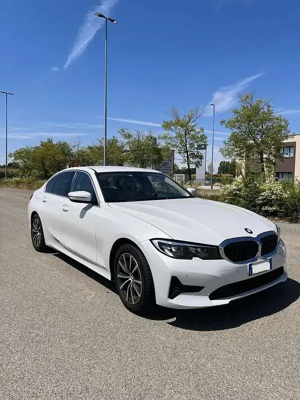 Usata BMW 318 Luxury Line 150 CV (110 kW) 2020 Bianco Berlina