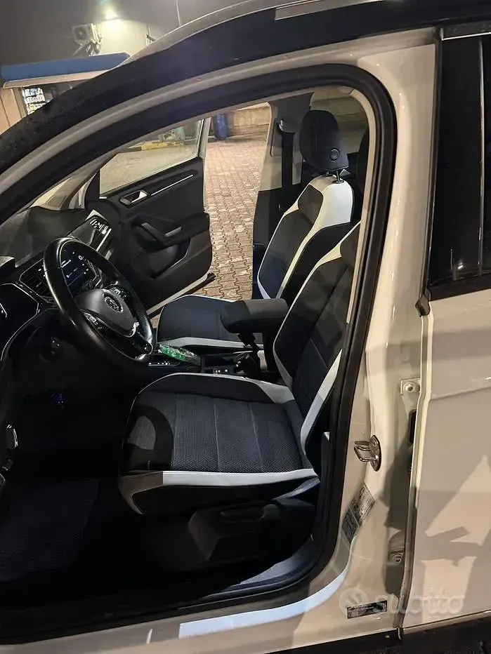 Usata VW T-Roc 150 CV (110 kW) 2019 SUV