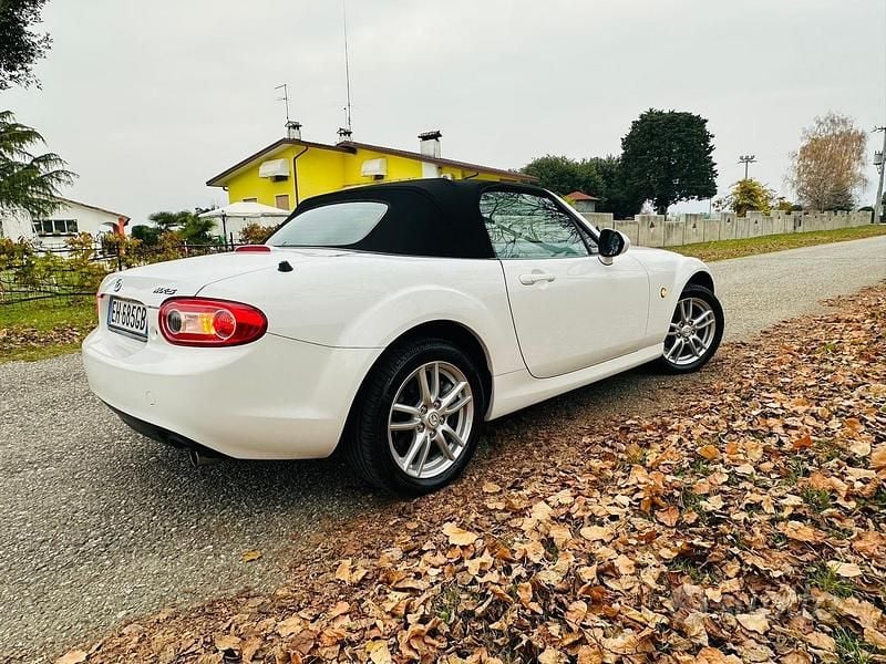 Bianco Usata 2011 Mazda MX5 Cabrio | 11.500 € (Super prezzo) - Immagine 1/4