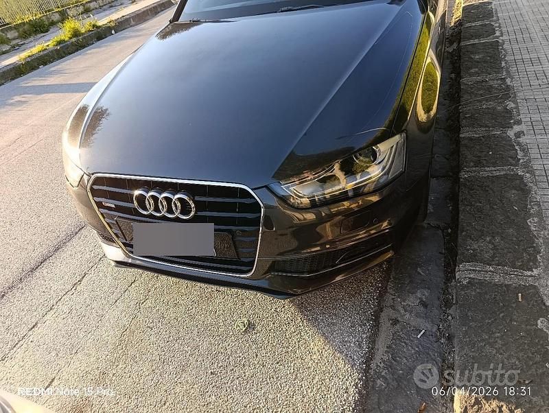 Usata Audi A4 143 CV (105 kW) 2012 Grigio Berlina