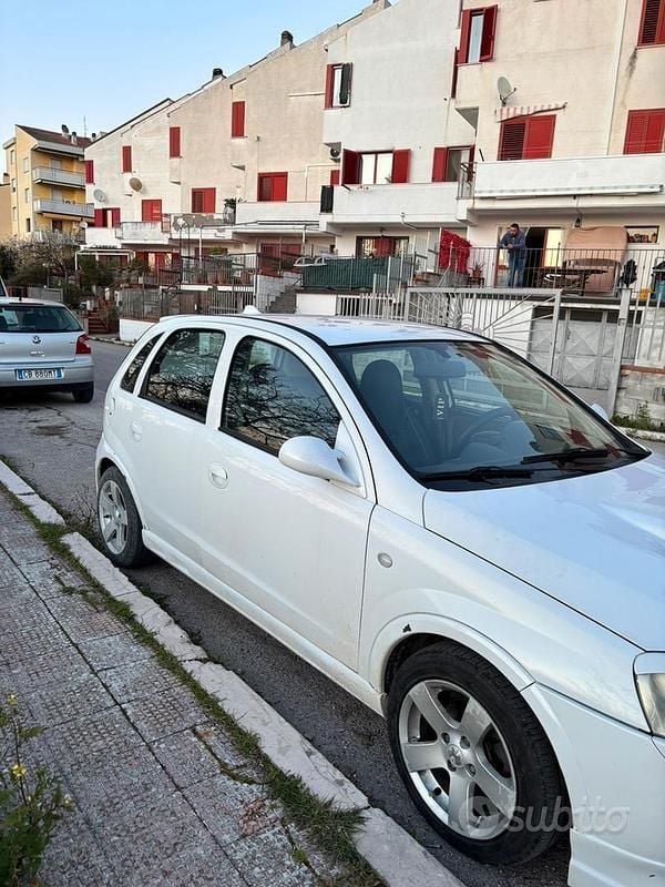 Usata Opel Corsa 2006 Bianco Utilitaria
