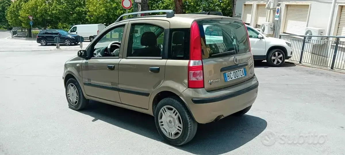 Usata Fiat Panda Dynamic 60 CV (44 kW) 2010 Marrone Utilitaria