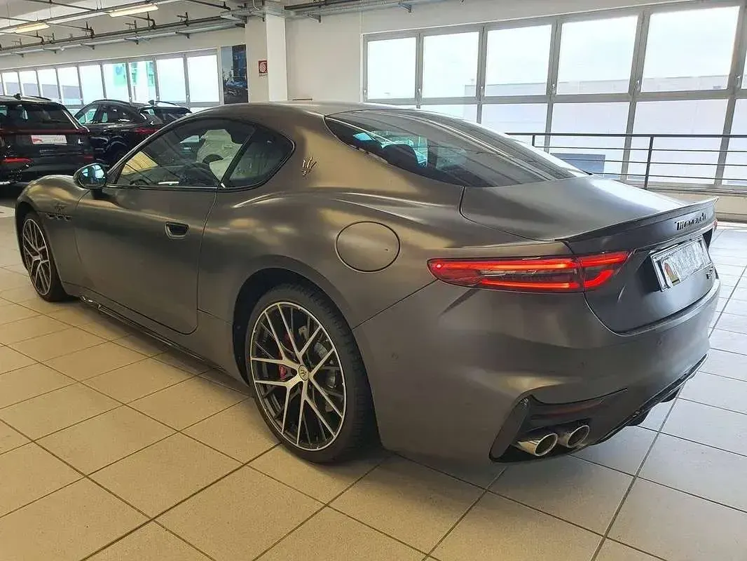 Usata Maserati Granturismo 404 CV (297 kW) 2024 Coupé
