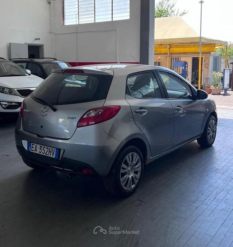 Usata Mazda 2 90th Anniversary 75 CV (55 kW) 2012 Blu Berlina