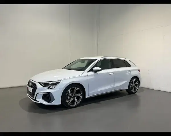 Usata Audi A3 S-Line 150 CV (110 kW) 2023 Bianco Berlina