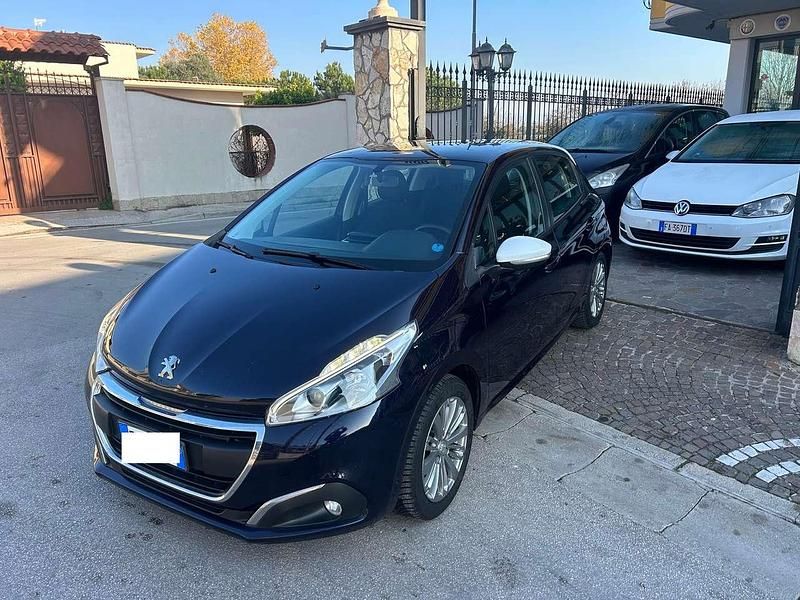 Usata Peugeot 208 Allure 82 CV (60 kW) 2016 Nero Utilitaria