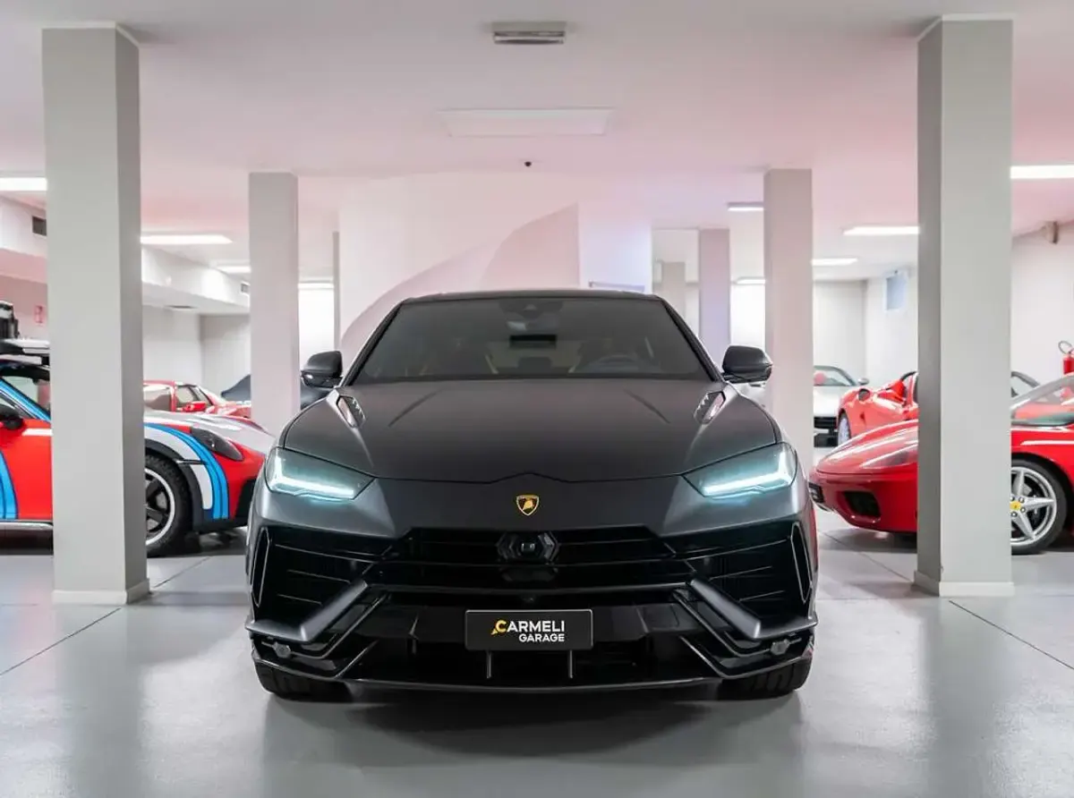 Usata Lamborghini Urus 666 CV (489 kW) 2025 Nero nemesis opaco SUV