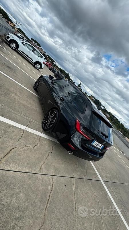 Usata BMW 320 Sport Line 190 CV (139 kW) 2020 Nero Station wagon