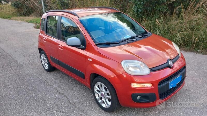 Usata Fiat Panda Easy 86 CV (63 kW) 2013 Arancione Utilitaria