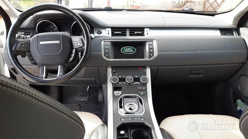 Usata Land Rover Range Rover evoque 180 CV (132 kW) 2016 Bianco SUV