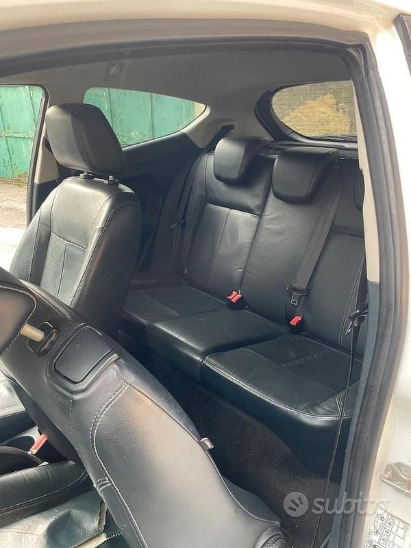 Usata Ford Fiesta Titanium 2012 Bianco Utilitaria