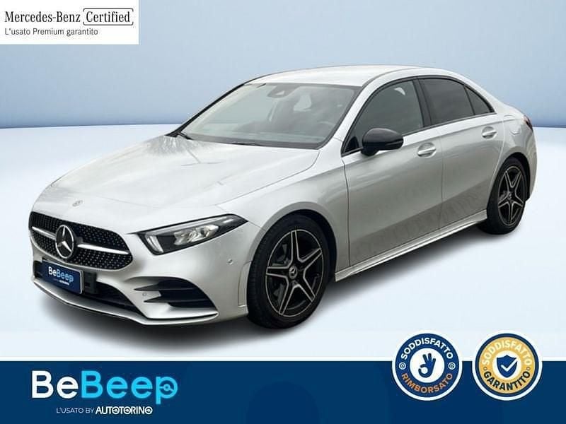 Argento metallizzato Usata 2020 Mercedes A200 Premium Tre volumi | 27.900 € (Buon prezzo) - Immagine 1/4