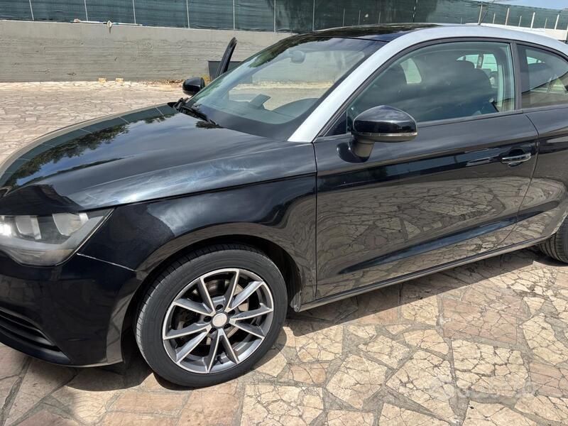 Usata Audi A1 105 CV (77 kW) 2010 Nero Utilitaria