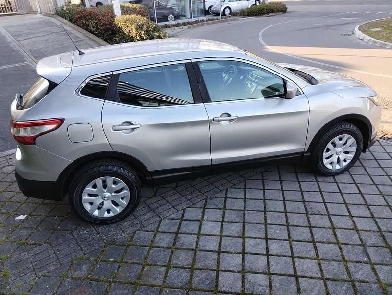 Usata Nissan Qashqai 110 CV (80 kW) 2015 Argento SUV