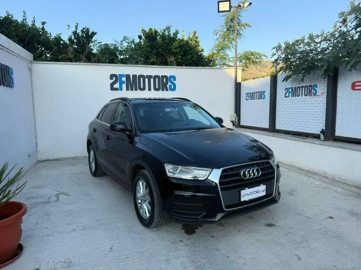 Usata Audi Q3 Ambiente 150 CV (110 kW) 2016 Nero SUV