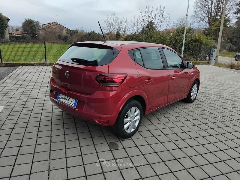Usata Dacia Sandero 67 CV (49 kW) 2022 Rosso Berlina