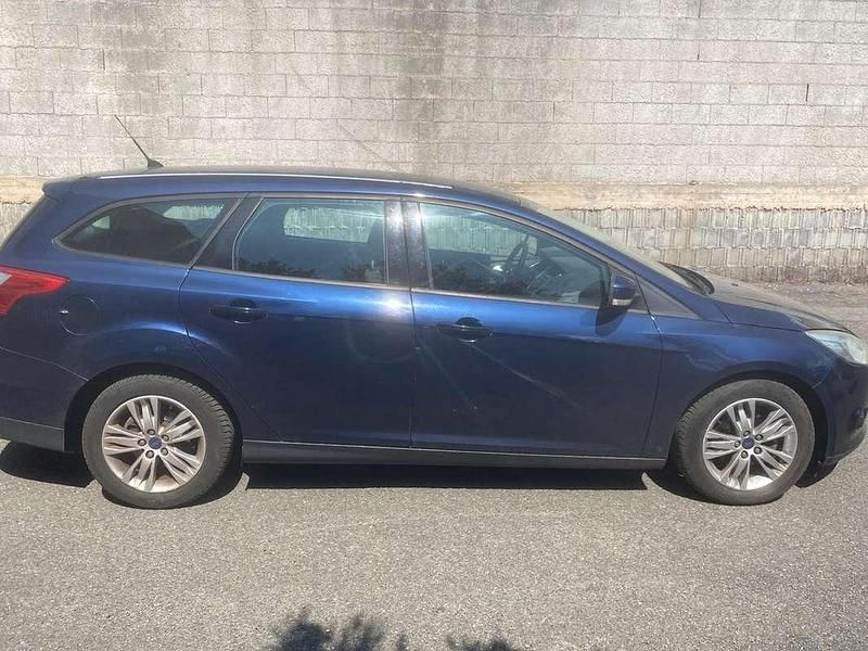 Usata Ford Focus Titanium 116 CV (85 kW) 2012 Blu/azzurro Station wagon