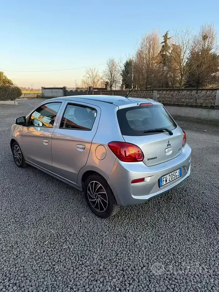 Occasion Mitsubishi Space Star 71 ch (52 kW) 2019 Gris Citadine