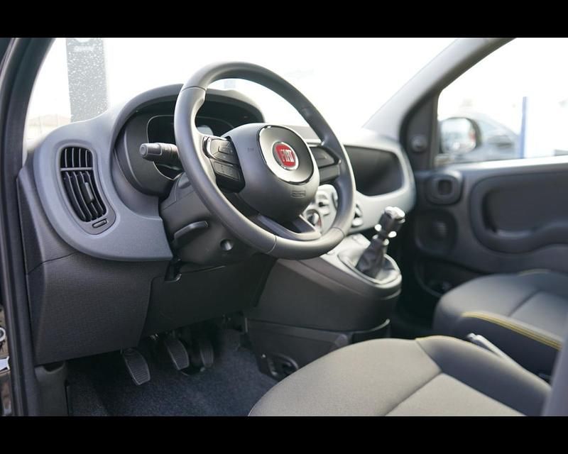 Usata Fiat Panda S 70 CV (51 kW) 2024 Nero Utilitaria