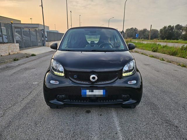 Usata Smart ForTwo Electric Drive 41 kW (56 CV) 2018 Nero Coupé