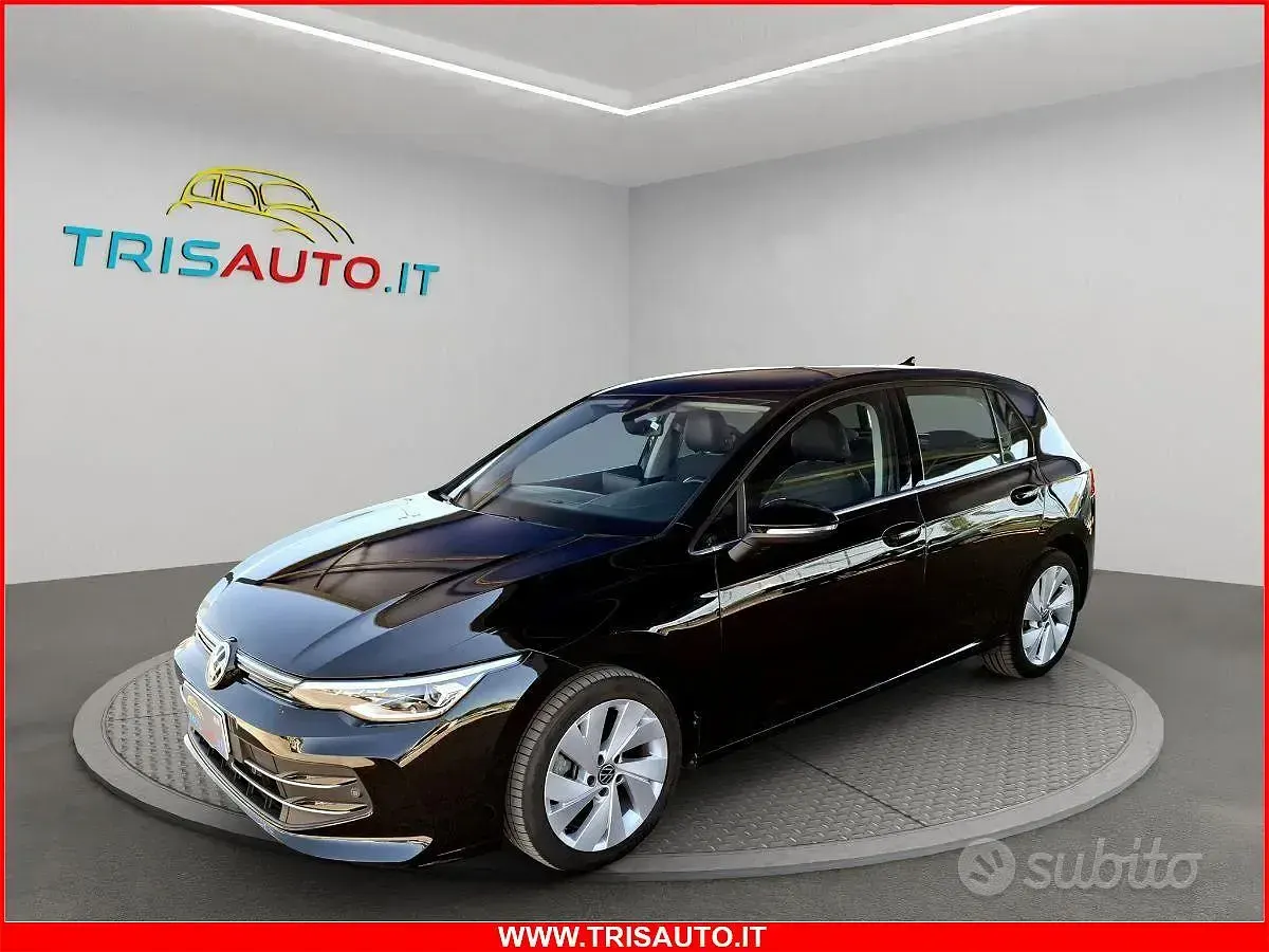 Usata VW Golf VIII Style 150 CV (110 kW) 2025 Nero Utilitaria