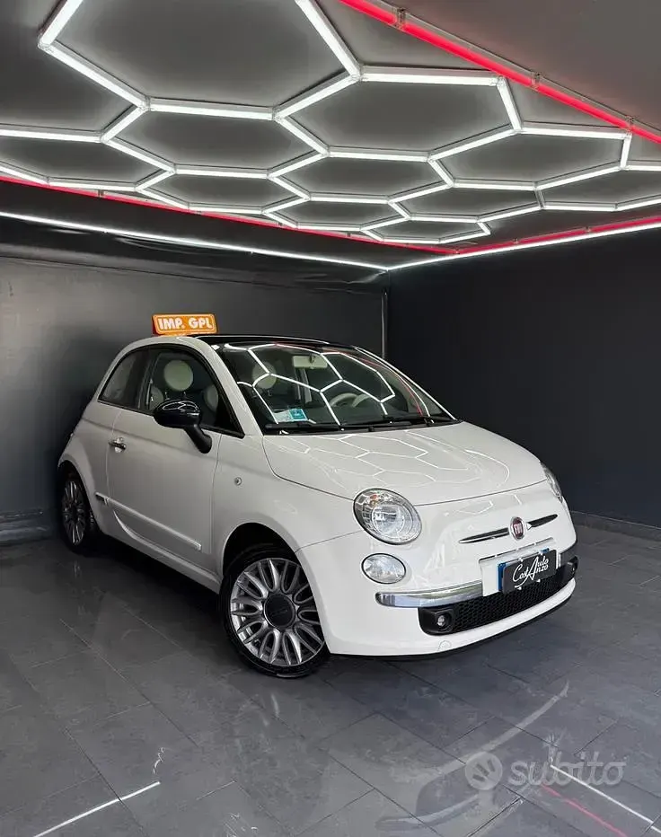 Usata Fiat 500 Lounge 69 CV (50 kW) 2014 Bianco Berlina