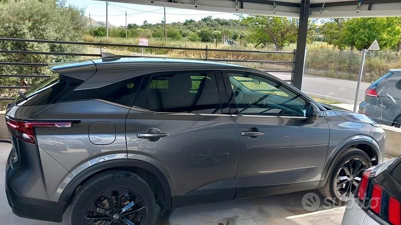 Usata Nissan Qashqai Tekna+ 158 CV (116 kW) 2022 Grigio SUV