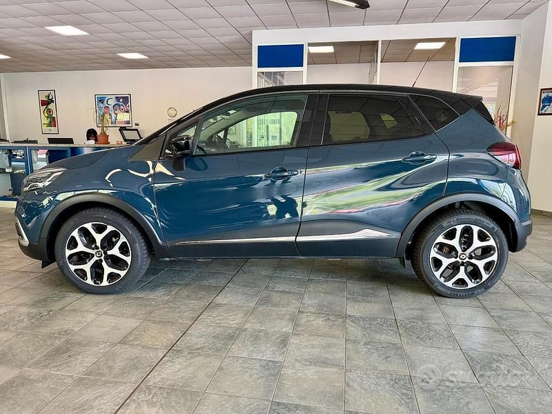 Usata Renault Captur 90 CV (66 kW) 2019 Blu SUV