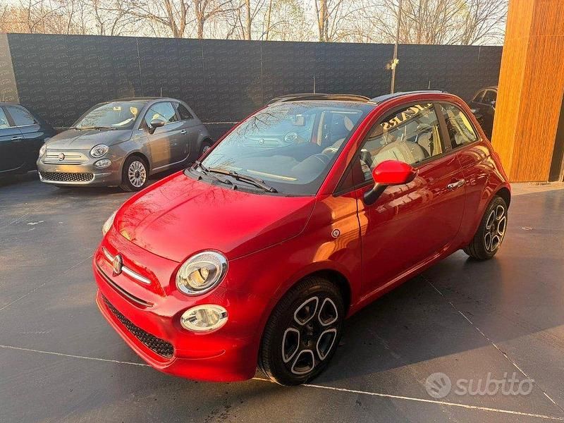 Usata Fiat 500C 69 CV (50 kW) 2023 Rosso pastello Cabrio