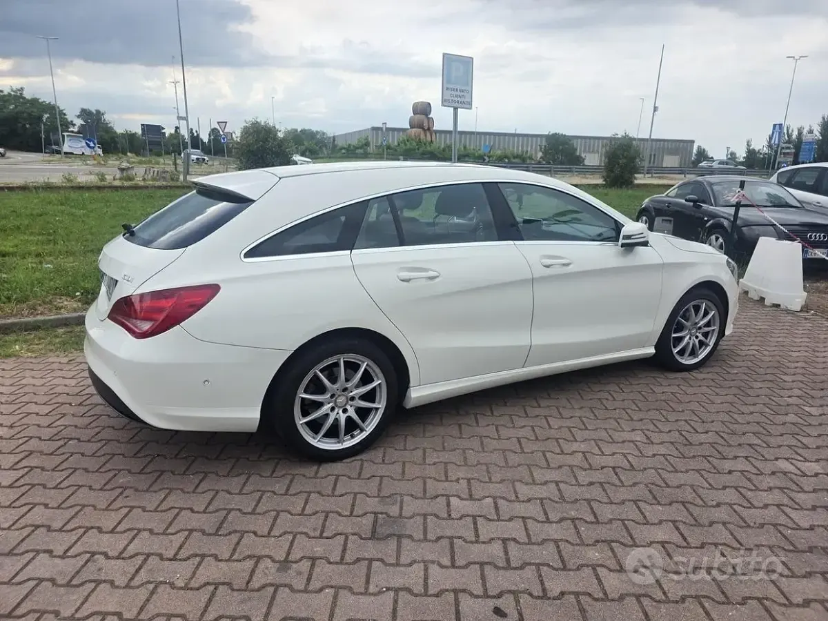 Usata Mercedes CLA200 Premium 136 CV (100 kW) 2016 Bianco Coupé