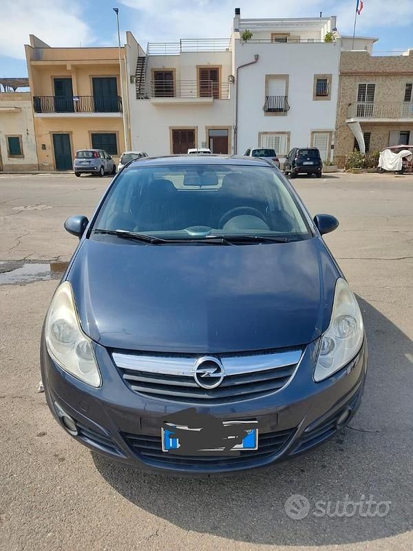 Usata Opel Corsa 90 CV (66 kW) 2009 Blu Utilitaria