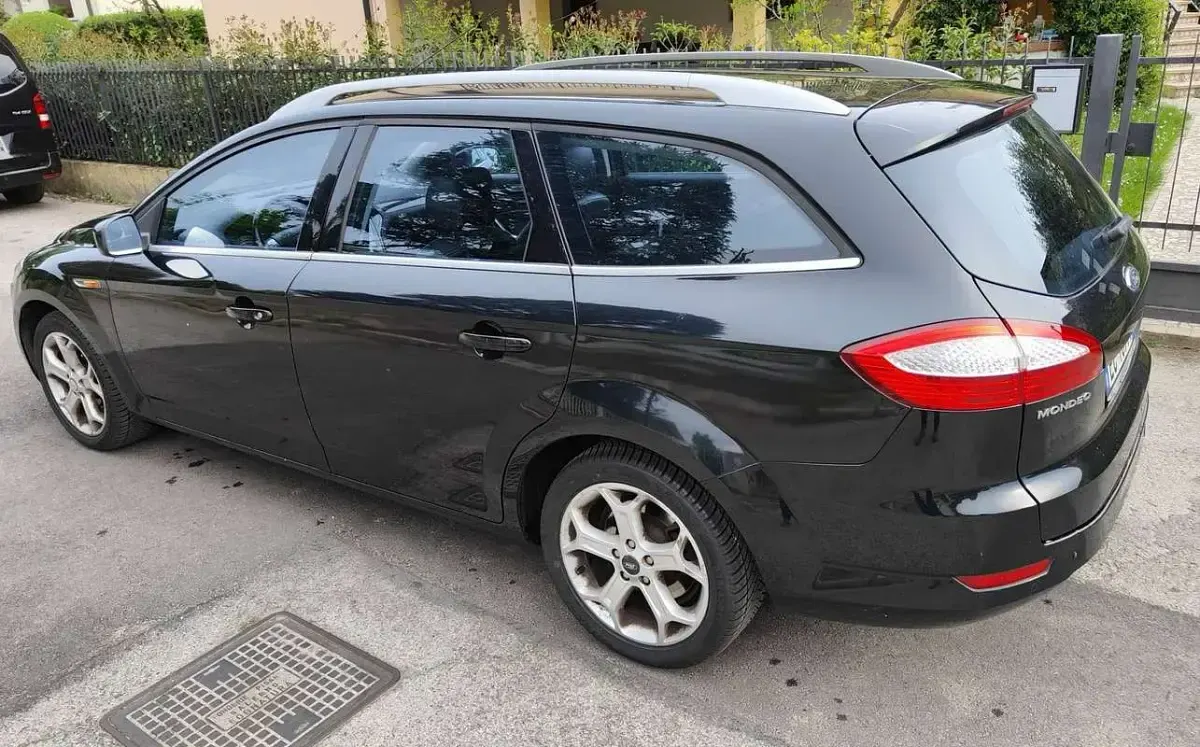 Usata Ford Mondeo Titanium 140 CV (102 kW) 2010 Nero Station wagon
