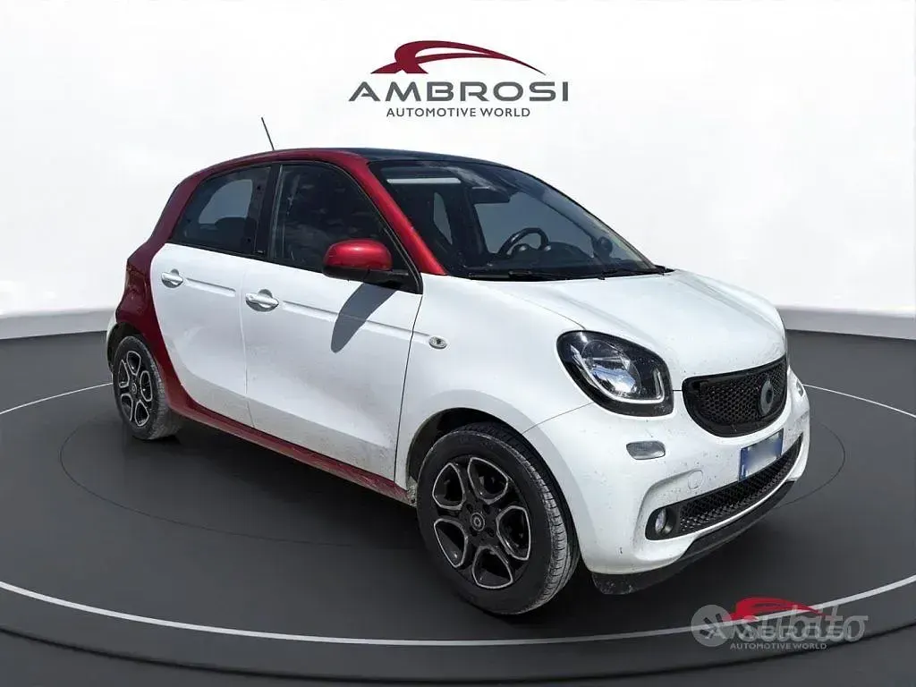 Usata Smart ForFour Prime 90 CV (66 kW) 2017 Bianco Utilitaria