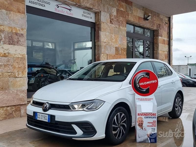Usata VW Polo Life 95 CV (69 kW) 2021 Bianco Utilitaria