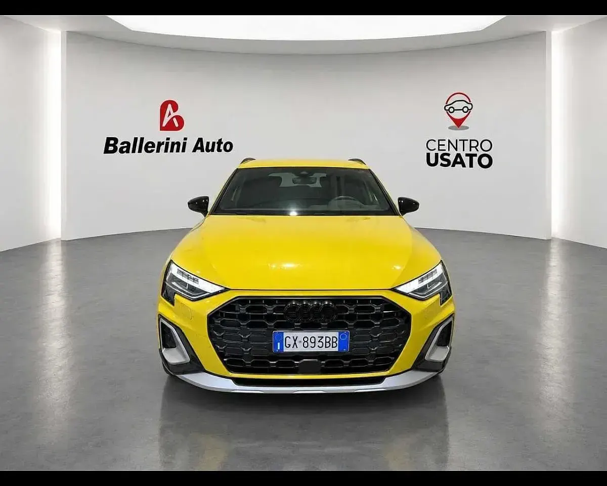 Usata Audi A3 S-Line 150 CV (110 kW) 2024 Giallo Berlina