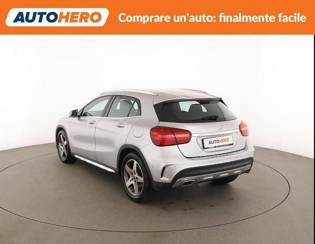 Usata Mercedes GLA200 Premium 135 CV (99 kW) 2017 Argento SUV